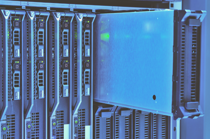 BLOG 3_ Self-Hosted vs Cloud_ Hangi Altyapı Seçimi İşinize Daha Uygun